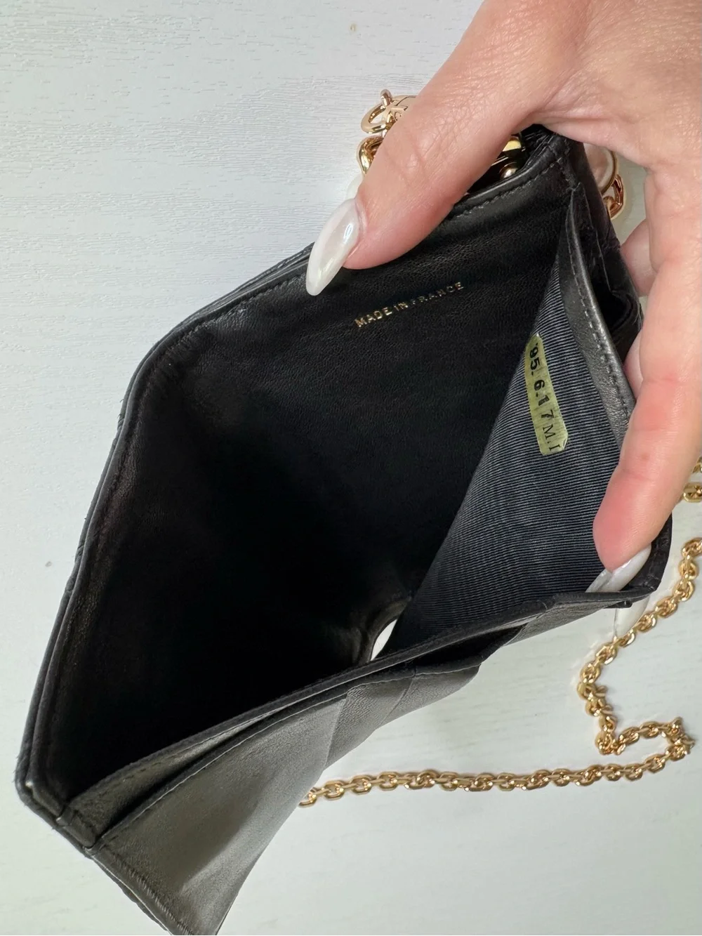 Authentic Vintage Chanel CC Wallet on Chain Black Quilted Leather Crossbody Bag - Picture 3 of 16